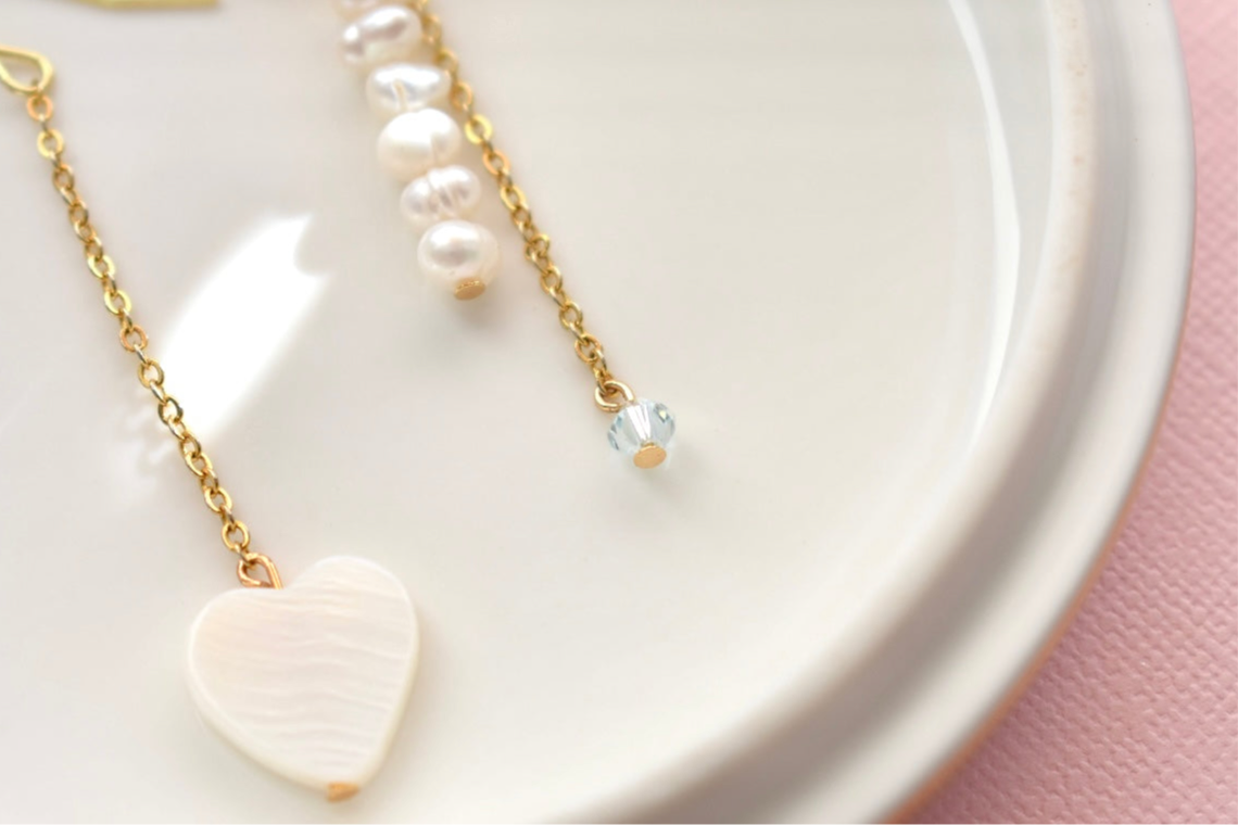 Snow Drop - Fresh Water Pearl Earrings