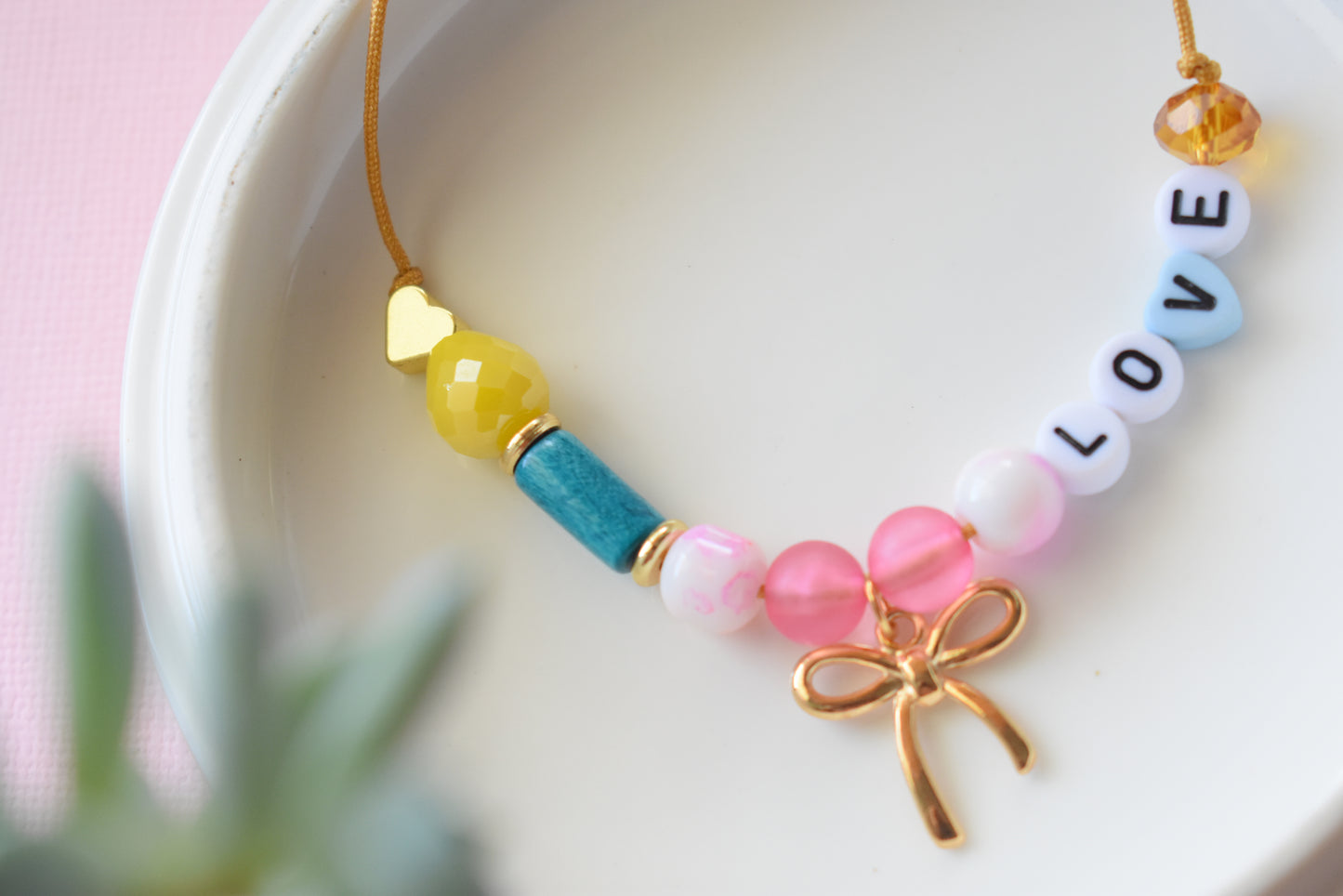 Lovely - Pull Necklace