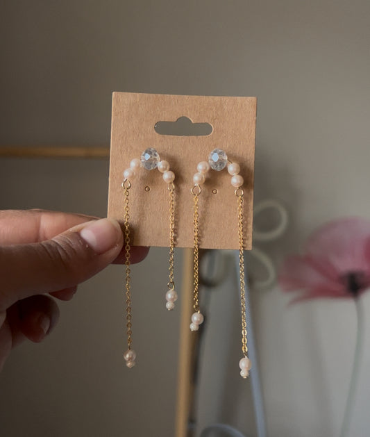 Snow Flake - Fresh Water Pearl Earrings