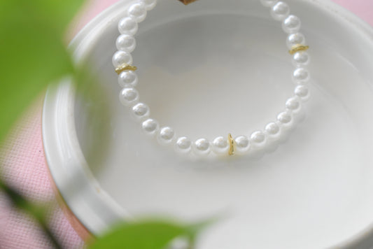 Daintly - Bead Bracelet