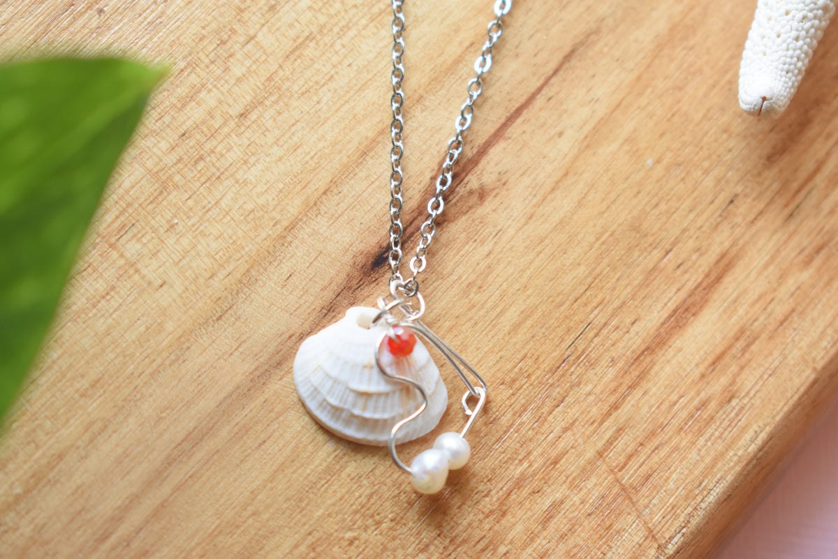 Freshwater Pearl & Shell Necklace | 30th Anniversary Pearl Jewelry